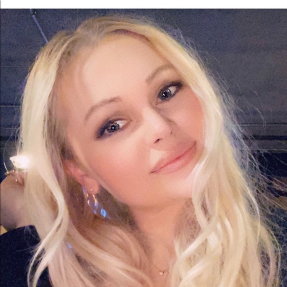 Meet your Posher, Larisa - Picture 2 of 2